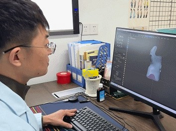 不可不防的脊柱侧弯！非手术治疗方案来啦